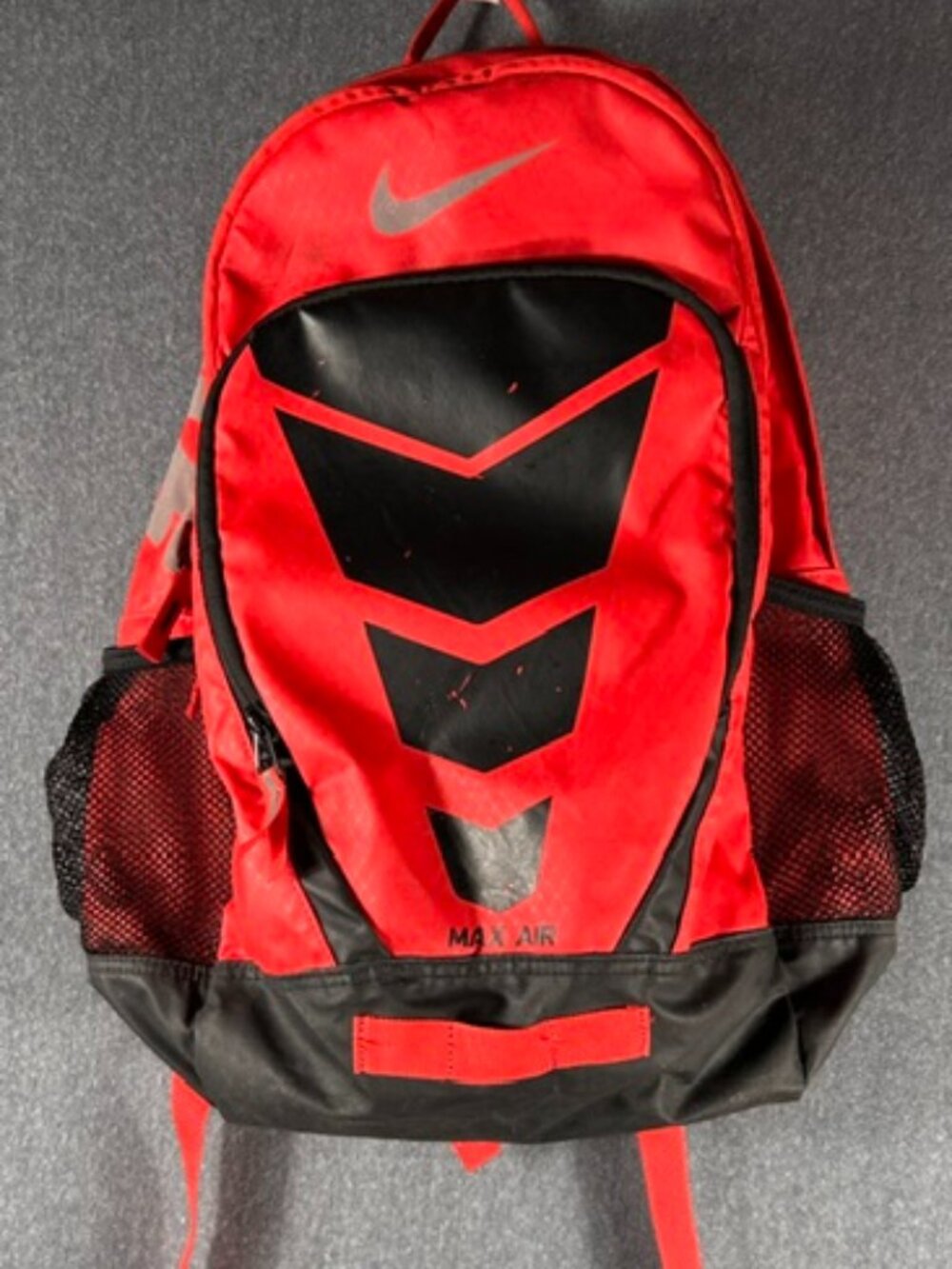 Nike Max Air Vapor Backpack Red/Black Water Resistent Shock Absorbing Air Pods